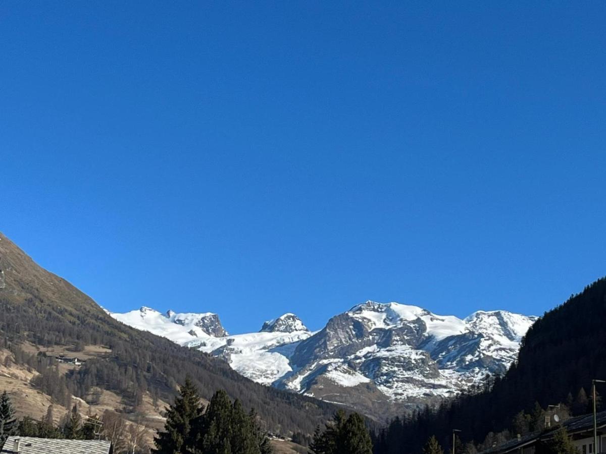 The Snow - Appartamento Panoramico Con Balcone Champoluc Buitenkant foto